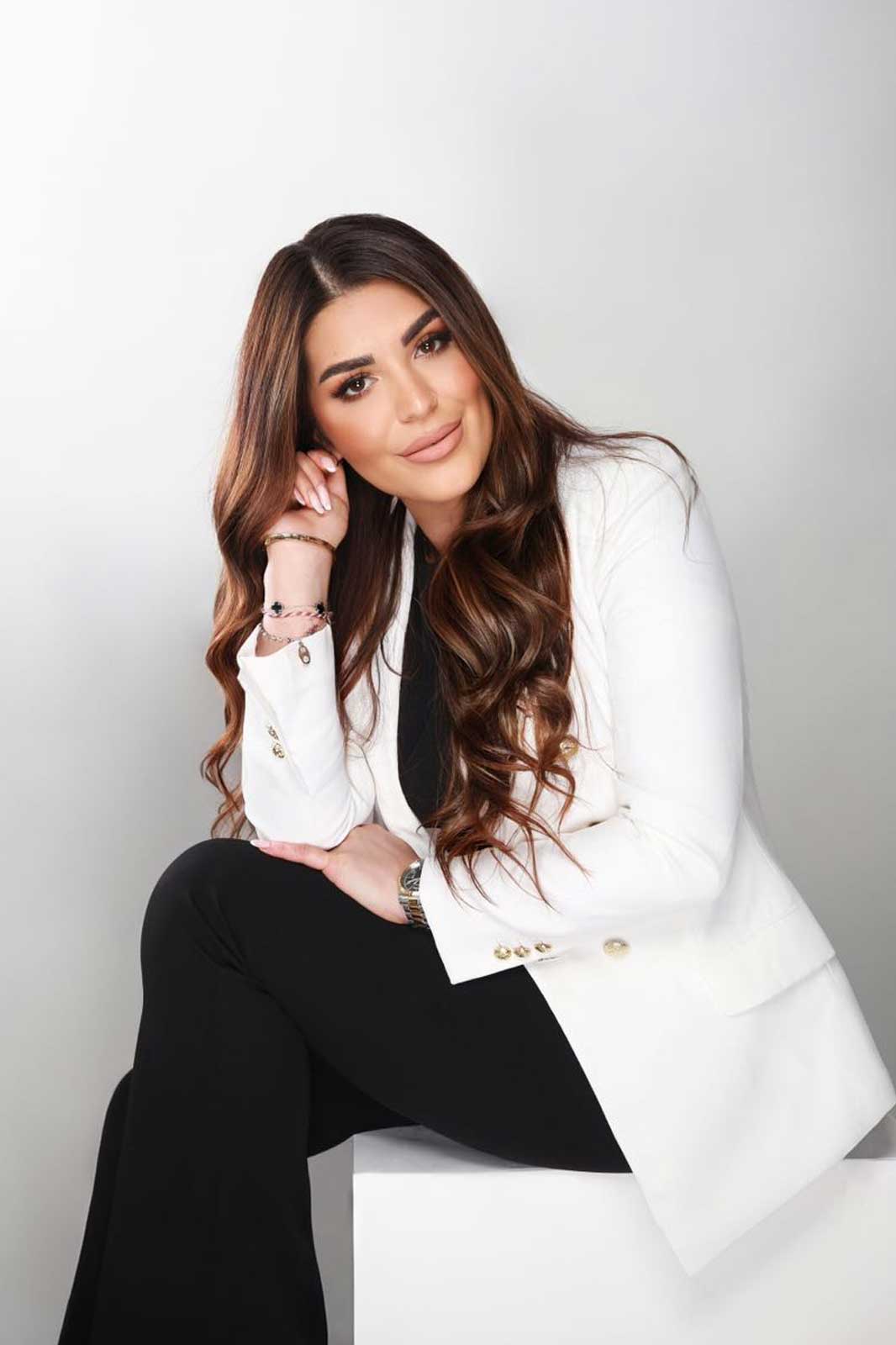 Alina Abo
